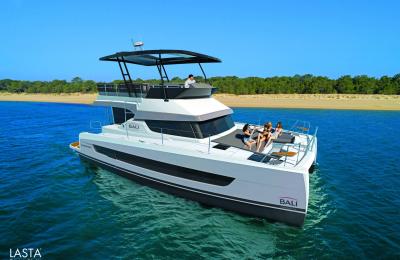 Bali Catspace Motoryacht